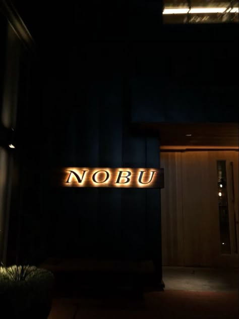 Nobu Restaurant Aesthetic, Nobu Atlanta, Nobu Outfit, Nobu Aesthetic, Nobu New York, Wealthy Life, Late Night Dinner, Random Dump, Dry Martini