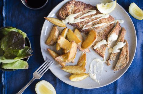 Schnitzel with Parmesan Sauce Beef Schnitzel, Chelsea Winter, Making Baked Potatoes, Creamy Parmesan Sauce, Breakfast Burger, Domestic Bliss, Mint Sauce, Parmesan Sauce, Dinner Inspiration