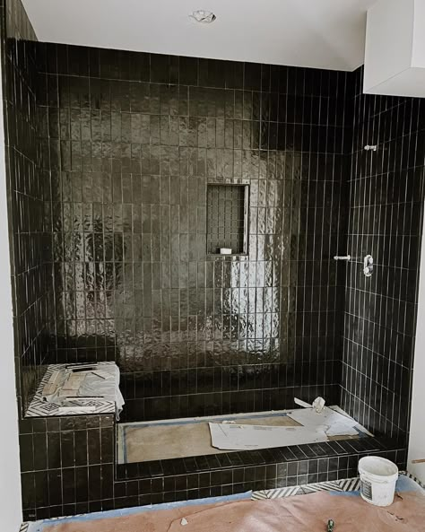 Dark Tile Shower Ideas Small Bathrooms, Dark Tiled Shower Ideas, All Black Tile Bathroom, Black Tile Bathtub, Moody Shower Tile, Moody Hall Bathroom, Moody Bathroom Shower Tile, All Black Shower Tile, Dark Wet Room