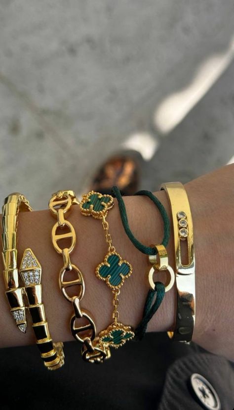 Green And Gold Bracelet Stack, Xoxo Jewelry, Dope Jewelry Accessories, Expensive Jewelry Luxury, Wrist Jewelry, Luxe Jewelry, Jewelry Accessories Ideas, Dope Jewelry, Girly Accessories