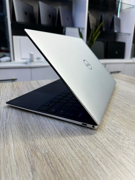 Dell Xps 13 9300, 10th generation, core i7, 16Gb ram, 512 Gb ssd, 4K screen display 3840*2400 (32 bit) (60Hz) Touch screen, KSH.95,000 CONTACT US:0714215201 Dell Xps 15, Dell Xps 13, Dell Laptop, Dell Laptops, 32 Bit, Dell Xps, 2025 Vision, Core I7, Mobile Accessories