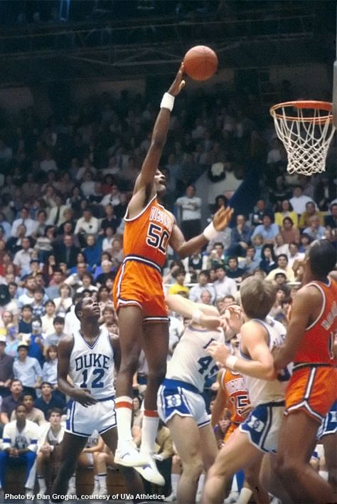 Ralph Sampson Uva Basketball, Ralph Sampson, Sports Hall, I Love Basketball, Basketball History, Hoop Dreams, Vintage Basketball, Basketball Photography, Sport Hall