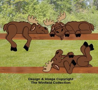 Moose Rail Pets Pattern Add a whimsical touch to fences or handrails with these adorable snoozing moose characters. #diy #woodcraftpatterns Fence Sitters, Winfield Collection, Moose Decor, Wood Yard Art, Wood Craft Patterns, Christmas Yard Art, Bear Carving, Wood Animal, Fence Decor