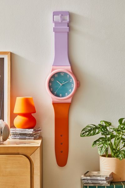 Color Block Home Decor, Wierd House Decor, Weird Home Decor, Fun Apartment, Weird Decor, Watch Wall Clock, Color Block Wall, Food Furniture, Funky Room