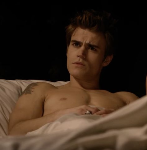 Stefan Tvd, Paul Vampire Diaries, Jeremy Gilbert, Paul Wesley Vampire Diaries, Jordan Photos, Vampire Pictures, Vampire Diaries Movie, Vampire Diaries Stefan, Vampire Diaries Guys