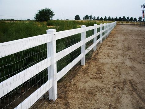 3 rail vinyl split rail fencing with wire White Post And Rail Fence, White Wire Fence, Ranch Rail Fence With Wire, White Rail Fence, Post And Rail Fence With Wire, 3 Rail Fence With Wire, White Split Rail Fence, Vinyl Split Rail Fence, White Farm Fence