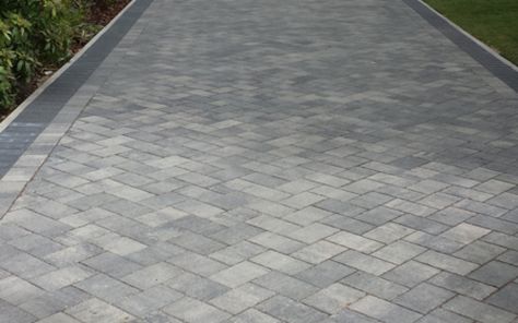 Paving Block Design Garden Paths, Grey Block Paving Driveway Ideas, Block Paving Path Ideas, Grey Paving Driveway, Grey Driveway Block Paving, Paving Stone Driveway, Grey Block Paving Driveways, Block Paving Driveway Ideas, Paving Block Design