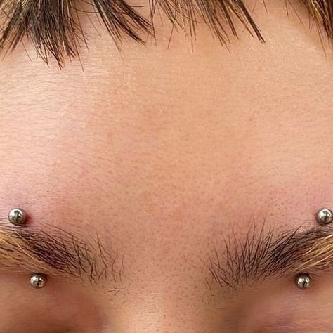 identity body piercing on Instagram: "Dare to be different, unique, and most importantly, you ✨ “Some ~ almost ~ perfectly paired inner eyebrow piercings accompanied with some very healed, ~ almost ~ perfectly paired center eyebrow piercings.  I'd like to think this is an excellent example of how to make some piercings that are slightly different in placement still come together beautifully with new, complimentary paired piercings.” - @noel.piercings ✨💛🐝" Inner Eyebrow Piercing, Different Eyebrow Piercings, Cool Eyebrow Piercing, Central Eyebrow Piercing, Eyebrow Piercing Placement, Symmetrical Eyebrow Piercing, Paired Eyebrow Piercing, Body Modification Aesthetic, Center Eyebrow Piercing