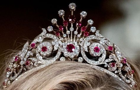 Ruby Tiara, Queen Wilhelmina, Dresses Corset, Royal Tiaras, Beautiful Tiaras, Wedding Dresses Corset, Egg Art, Queen Maxima, Royal Jewels