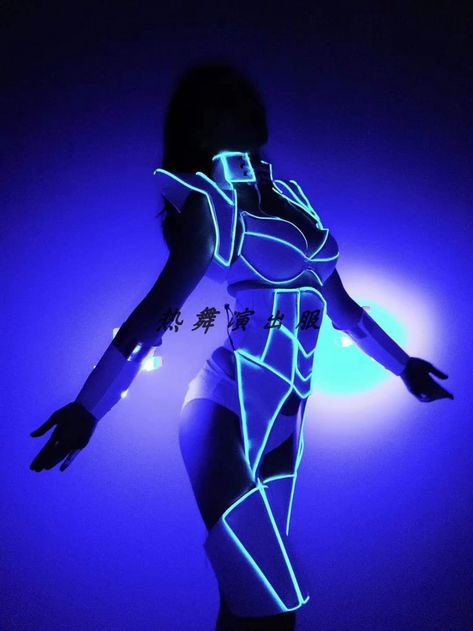 Technology Clothes, Futuristic Outfits, Light Up Costumes, Stage Dance, Dancer Costume, Up Costume, White Clothes, Cyberpunk Fashion, Futuristic Fashion