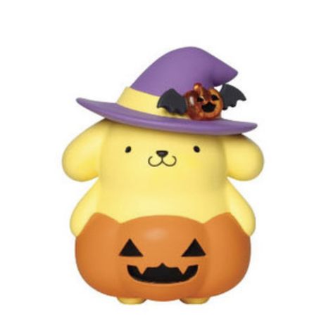 Halloween Pompompurin, Sanrio Mascot, Anime Shelf, Sanrio Halloween, Hello Sanrio, Pom Pom Purin, Halloween Collectables, Hello Kitty Halloween, Sanrio Wallpaper