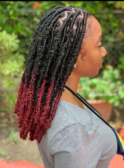 Locs With Color, Ombre Burgundy, Locs Hairstyles, Faux Locs, Locs, Dreadlocks, Braids, Twist, Hair Styles