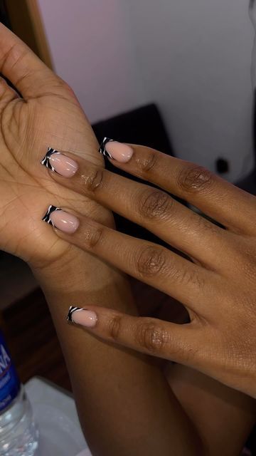 Pink Zebra Nails, Short Coffin Nails Designs, Zebra Nails, Short Coffin Nails, Classic French Manicure, Girly Acrylic Nails, Work Nails, Simple Acrylic Nails, Glow Nails