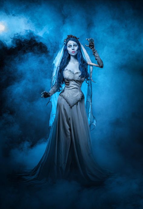 Corpse Bride Costume Ideas, Emily Corpse Bride Cosplay, Halloween Costumes Corpse Bride, Corpse Bride Cosplay, Corpse Bride Dress, Corpse Bride Wedding, Halloween Bride Costumes, The Corpse Bride, Emily Corpse Bride