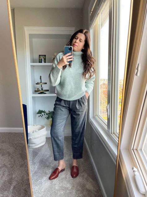 MADEWELL'S MUST-HAVE MULES FOR THE LAZY DRESSER (& A FEW OUTFIT IDEAS) | I'm not typically a mules gal. They just seem impractical. But not Madewell's Frances Loafer Mule. They are the best mules I have ever tried (& I've tried my fair share). | #TheMomEditStyle #TheMomEditShoesBoots #WomensClogsMules #WomenMules #WomensMuleShoes #TanMules #MadewellLoafers #BrownLoafersWomensShoes #FlatSoleShoes #FlatMulesShoes #LadiesFlatShoes Womens Mules Outfit, Leather Mules Outfit, Mules Outfits, Madewell Loafers, Madewell Outfits, Mules Outfit, Mules Shoes Flat, Tan Outfit, Womens Clogs And Mules