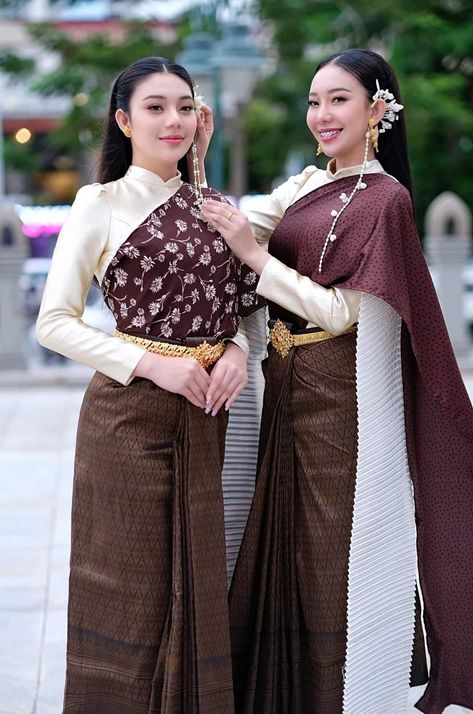 Cambodia Clothes, Cambodian Clothes, Chinese Fancy Dress, Cambodian Dress, Thai Costume, Traditional Attires, National Clothes, Thai Traditional Dress, Myanmar Dress Design