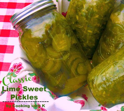 Sweet Pickles Recipe, Chow Chow Relish, Canning Granny, Lime Pickles, Creamed Peas, Canning Pickles, Sweet Lime, Canning Vegetables, Canning Tips