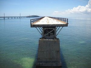 This gap in the Old Seven Mile Bridge, just south of Pigeon Key, prevents folks from reaching the other 5.8 mile section. #Florida #FloridaKeys #Bridges #Biketrails Seven Mile Bridge, Adventure Fund, 8 Mile, Seaside Living, World Places, Heuer Carrera, Tag Heuer Carrera, Road Trippin, Scenic Beauty