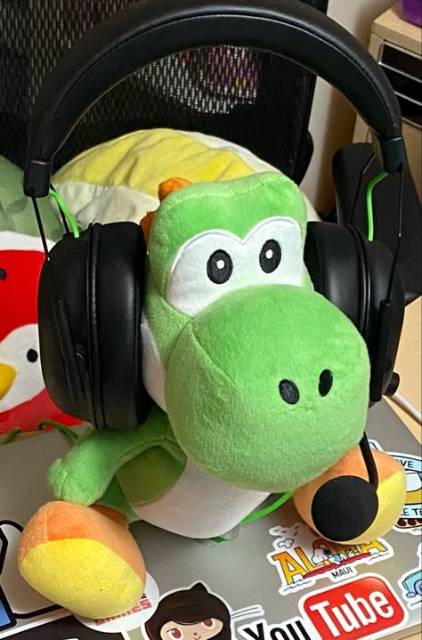 Big Yoshi, Yoshi Aesthetic, Yoshi Pfp, Yoshi Cute, Razer Headset, Yoshi Mario Bros, Yoshi Nintendo, Yoshi Icon, Bonney One Piece