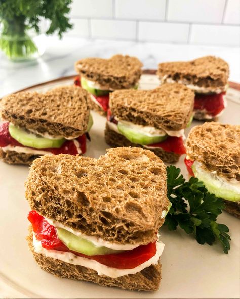 Heart Shaped Tea Sandwiches, Valentine Savory Food Ideas, Valentines Food Ideas Savory, Galentines Party Snacks Savory, Valentine’s Day Sandwiches, Valentines Treats Savory, Valentine’s Day Food Savory, Savory Valentines Food, Valentines Day Appetizers Savory