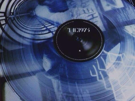 Record Player Aesthetic, Blues Music Poster, Blue Aesthetic Grunge, Blue Neighbourhood, Playlist Covers Photos, Free Icon Set, Dark Grunge, Blues Music, Blue Vinyl