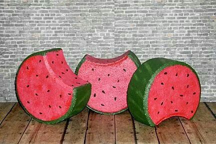 Watermelon Painting Concrete Pavers Ideas, Painted Pavers Bricks Garden Art, Painted Bricks Crafts, Brick Painting, Landscape Bricks, Paver Ideas, Painted Bricks, Brick Ideas, Patio Blocks