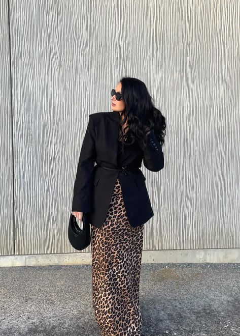 Lepord Pant Outfits, Office To Night Outfit, Dressy Chic Outfits, Cheetah Midi Skirt Outfit, Elegant Night Out Outfit Classy, Boss Woman Outfits, Dress With Black Blazer, Date Night Dress Outfit, Skirt Date Night Outfit