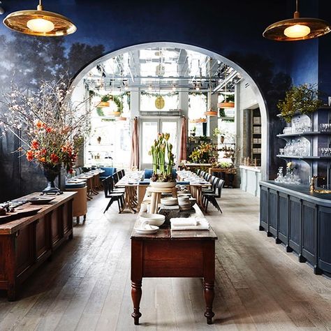 6,709 Likes, 33 Comments - The Cool Hunter (@thecoolhunter_) on Instagram: “Roman and Williams Guild, New York (link in profile) #thecoolhunter” Roman Williams, Roman And Williams, Ace Hotel, French Restaurants, Restaurant New York, White Christmas Decor, Design Seeds, Intelligent Design, Design Del Prodotto