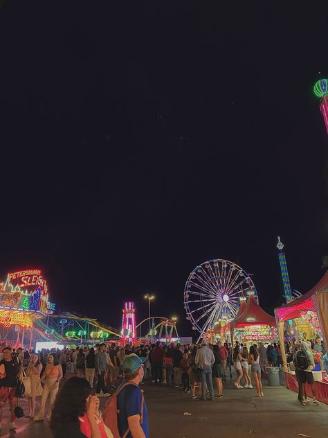 Fair Night Aesthetic, Night Carnival Aesthetic, Fair At Night Aesthetic, Beach Carnival Aesthetic, Carnival Summer Aesthetic, Carnival Aesthetic Night, Mrtyle Beach, Carnival At Night Aesthetic, Fair Pictures