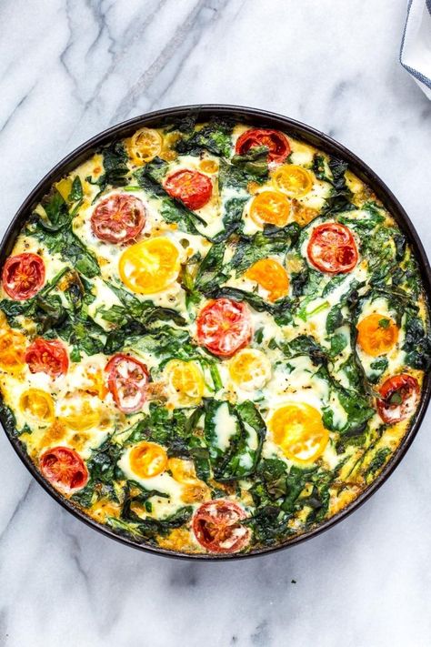 5-Ingredient Meal Prep Egg White Frittata - The Girl on Bloor Egg White Frittata, Egg White Recipes, High Protein Meal Prep, Fav Food, 5 Ingredient Recipes, Mini Quiche, Frittata Recipes, Crustless Quiche, Meal Prep Bowls