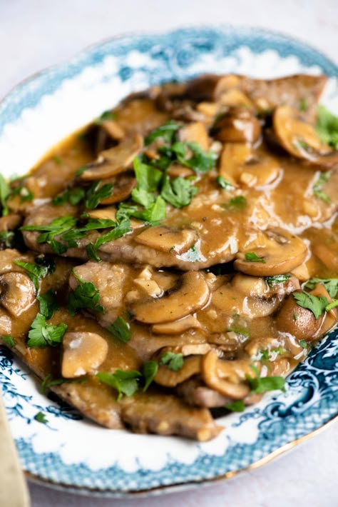 Marsala Sauce Recipe, Veal Marsala, Marsala Sauce, Italian Meals, Mushroom Pork Chops, Veal Recipes, Marsala Chicken Recipes, Eating Better, Crock Pot Chicken