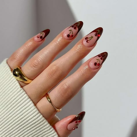 20 Brown Nail Looks Worth Copying in 2024 Cute Cherry Nails, Italy Nails, Fruit Nail Designs, Brown Nail Art, Plum Nails, Fruit Nail Art, Foil Nail Art, Velvet Nails, Nail Looks