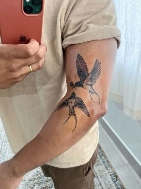 Men Sparrow Tattoo, Fine Line Pices Tattoo, Tattoos To Represent Brothers, Bicep Shoulder Tattoo, Birds Arm Tattoo, Cool Guy Tattoos, Mens Bird Tattoo, Bird Tattoos Men, Significant Other Tattoos