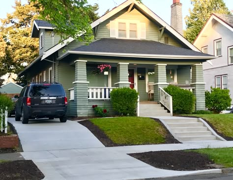 Northeast Portland, Oregon Cottage House Aesthetic, Cottage House Decor, Craftsman Bungalow Exterior, Beautiful Houses Exterior, Cottage House Exterior, Cottage House Interior, Portland House, Cottage Tiny House, Craftsman Homes