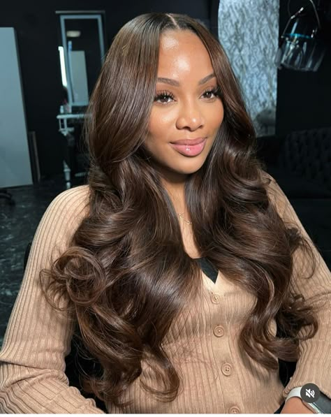 Light Brown Hair Layers, Sew In With Brown Highlights, Hair Color For Brown Skin, Brown Hair Inspiration, Rambut Brunette, Honey Brown Hair, Sew In Hairstyles, Frontal Wig Hairstyles, Human Hair Lace Wigs