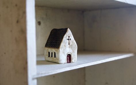 Recently I started making little churches to sell alongside my little Irish cottages on Etsy.  When people have a little tiny house it... Wood Houses, Pottery Houses, Irish Cottage, Mini Houses, Air Dry Clay Projects, Clay Houses, Tiny Cottage, Clay Paint, Wooden Houses