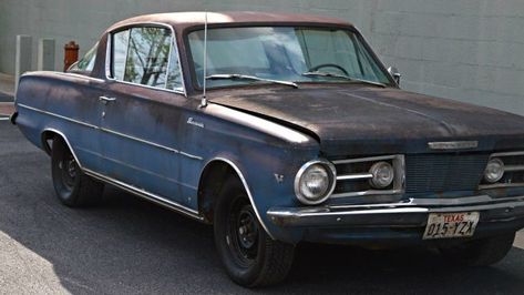 Junkyard Cars, Plymouth Valiant, Plymouth Cars, Barn Garage, Chrysler Cars, Hot Rods Cars Muscle, Plymouth Barracuda, Mopar Muscle, Barn Finds