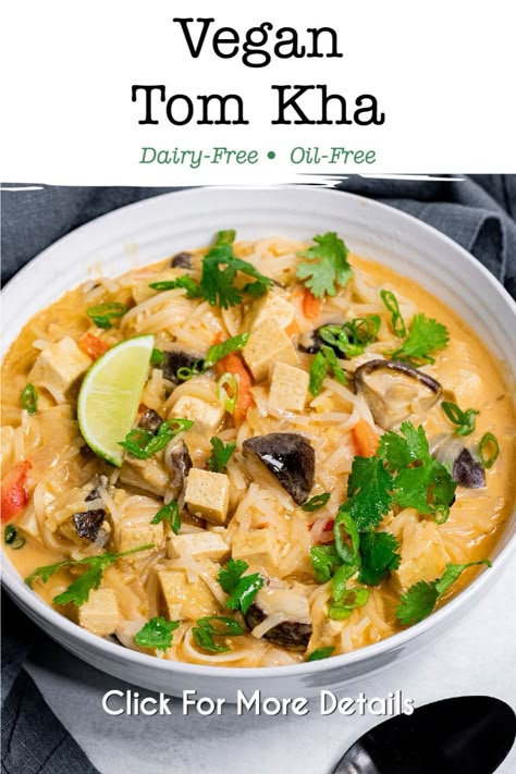 Veggie Soups, Tom Kha Soup, Cooking Master, Soup Thai, Vegetarian Soups, Thai Coconut Soup, Vegan Protein Recipes, Tofu Soup, Tom Kha