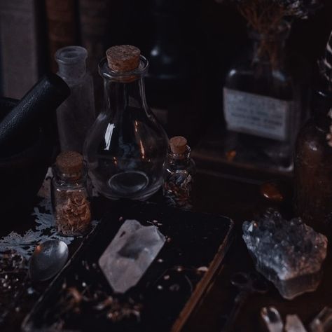 Potion Table, Witchcore Aesthetic, Witchy Academia, Witch Potion, Witch Core, Chaotic Academia, Fairytale Photography, Witch Academia, Witch Spell