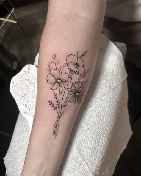 While most of my posts seem to be of large tattoos these days, I still enjoy doing small/medium ones. This tattoo is Brianna’s family birth flowers 💐 . . #birthflowertattoo #birthflower #birthflowers #forearmtattoo #forearmtattoos #floraltattoo #floraltattoos #delicatetattoo #delicatetattoos #fineline #finelinetattoo #finelinetattoos #texastattooartist #austintexas #atxtattoo #austintattoo #austintx #austin #atx #austintattooer #austintattoos #austintattooartist #atxtattoos #texastattoos #te... Ranunculus Tattoo, Primrose Tattoo, Austin Tattoo, Texas Tattoos, Dad Tattoo, Birth Flower Tattoos, Delicate Tattoo, Dad Tattoos, Large Tattoos