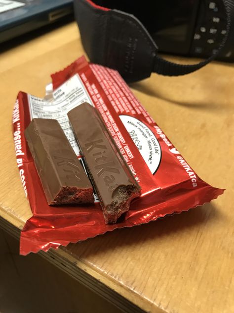 Kit Kat Chocolate Pics, Kitkat Aesthetic, Byler Aesthetic, Kit Kat Bar, Kit Kat Bars, Morning Photography, Driving Pictures, Cool Instagram Pictures, Kit Kat