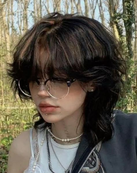 Short Grunge Hair, Hair Inspiration Short, Emo Hair, Mullet Hairstyle, Hairstyles For Short Hair, Cut My Hair, Drummers, Grunge Hair, Short Haircuts