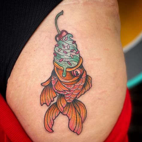 @skylar_rose_art shared a photo on Instagram: “Taiyaki goldfish I got to do the other day 🍒 🍦 🐟 I’ll be spending my day off today drawing and enjoying the rain ☔️ I’m now booking for End…” • Jul 23, 2020 at 3:41pm UTC Taiyaki Tattoo, Weird Images, Now Booking, Rose Art, Rose Tattoos, My Day, Goldfish, Day Off, The Rain