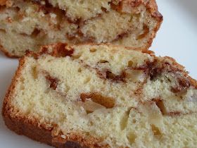 Happier Than A Pig In Mud: Small Jewish Apple Cake -Loaf Pan Size Small Batch Apple Cake, Apple Cake Loaf, Jewish Apple Cake, Apple Loaf Cake, Making Snacks, Apple Loaf, Loaf Pan Cake, Apple Cakes, Easy Apple Cake