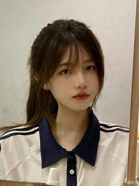 Korean Hairstyles, Hair Style Korea, Bangs With Medium Hair, Shot Hair Styles, Hair Stylies, Haircuts For Medium Hair, Haircuts Straight Hair, Long Hair With Bangs, Hair Stylist Life