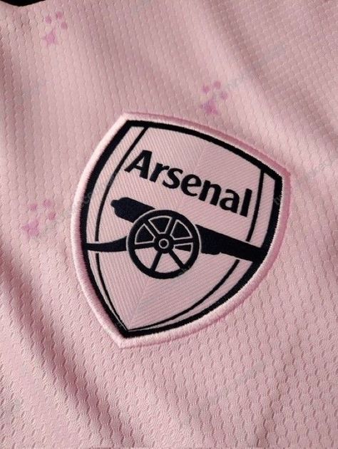 all creds to orginal creator Pink Arsenal Jersey, Arsenal Pfp, Arsenal Aesthetic, Arsenal Badge, Arsenal Match, Arsenal Shirt, Football Aesthetic, Arsenal Wallpapers, Arsenal Jersey