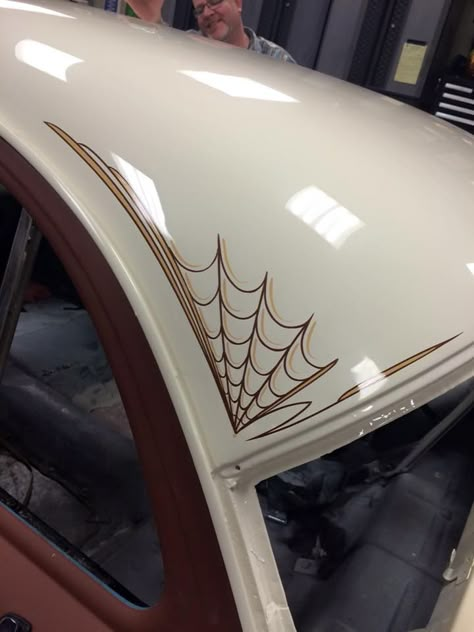 Custom Airbrushing Motorcycles, Car Pinstriping, Custom Motorcycle Paint Jobs, Motorcycle Ideas, Kustom Paint, Car Paint Jobs, Pinstripe Art, Motorcycle Paint Jobs, Custom Cars Paint