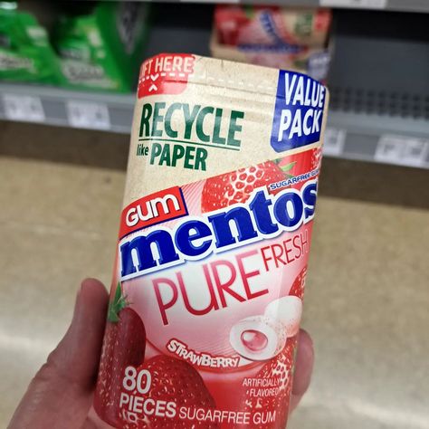 Look! Can you these new Strawberry mentos gum in a paperboard container!? @mentos.usa @ripplestreetfun #sponsored I found this new strawberry mentos gum in a recyclable, paperboard container! @mentos.usa @ripplestreetfun #sponsored #wmtmentosstrawberrypaperboard #mentos #yestofresh Strawberry Mentos, Mentos Gum, Fresh Strawberry, Sugar Free, Gum, Recycling, Pure Products, Canning