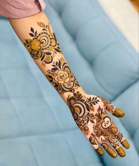 Kafif Design Full Hand, Henna Patches, Wrist Mehendi, Kafif Design, Khafif Designs, Full Hand Henna, Floral Mehendi, Floral Mehndi, Instagram Bios