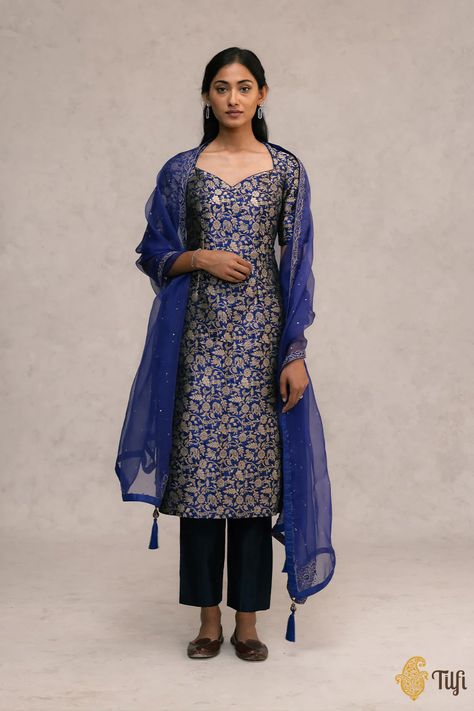 Brocade Kurta, Pure Silk Dress, Silk Kurti Designs, Lace Suit, Mehendi Outfits, Frock For Women, Casual Indian Fashion, Brocade Dresses, Kurti Designs Party Wear